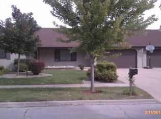 1176 Meadow View Ln, De Pere, WI 54115
