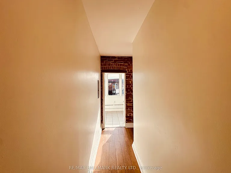 20 Triller Ave #4 — Photo 14