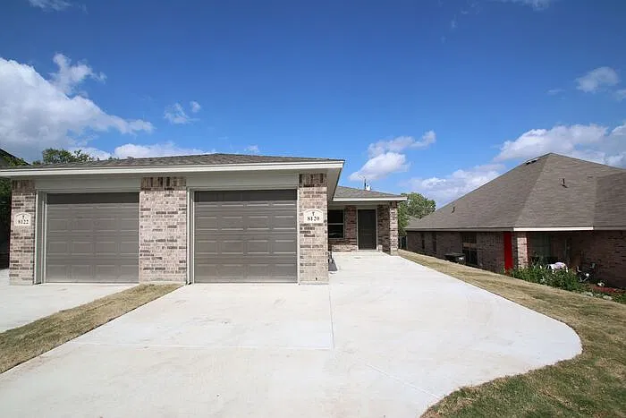 3 bed, 2.0 bath, 1090 sqft, $1,495 — Photo 2