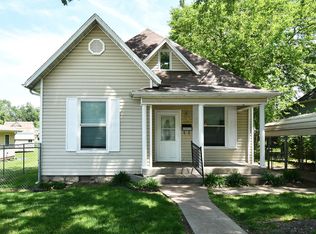 1011 W Thoman St, Springfield, MO 65803