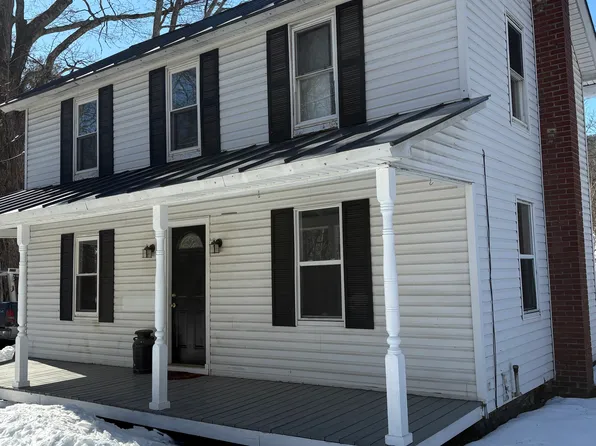 838 Hallet Rd, East Stroudsburg, PA 18301