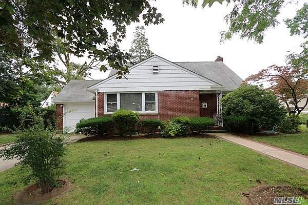 1st image of 414 Willow St