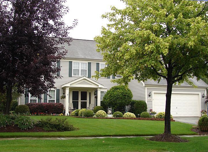 1st image of 620 Fontana Pl