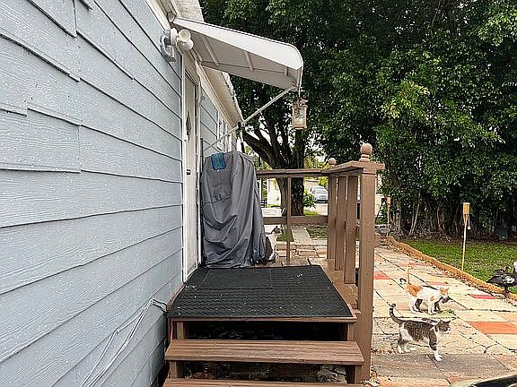 3rd image of 136 Willow Ln