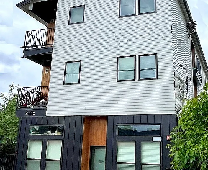 4415 SE 61st Ave — Photo 1