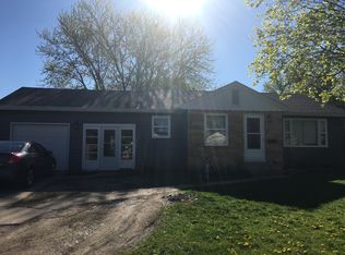 126 N 15th St, Estherville, IA 51334