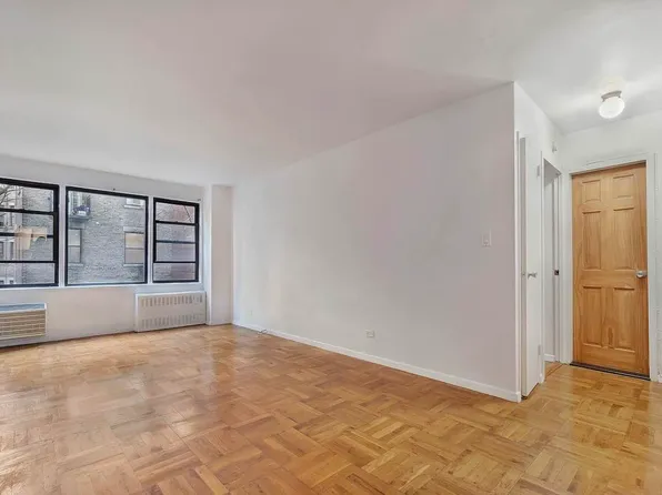 333 East 34th Street image 1 of 5