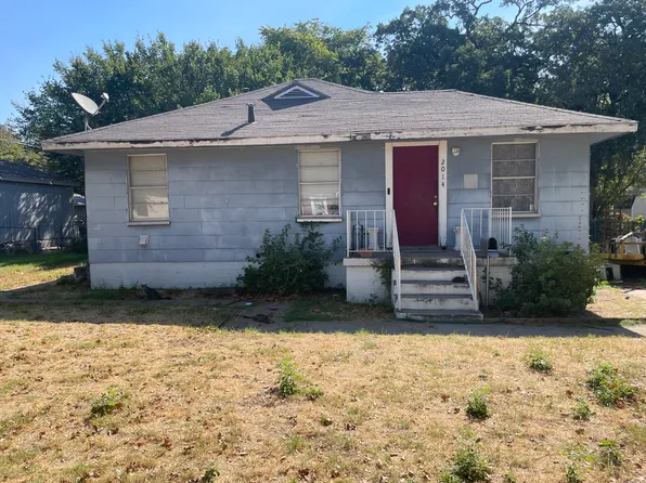 2014 Oakwood St, Haltom City, TX 76117