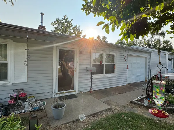 (undisclosed Address), Cahokia, IL 62206