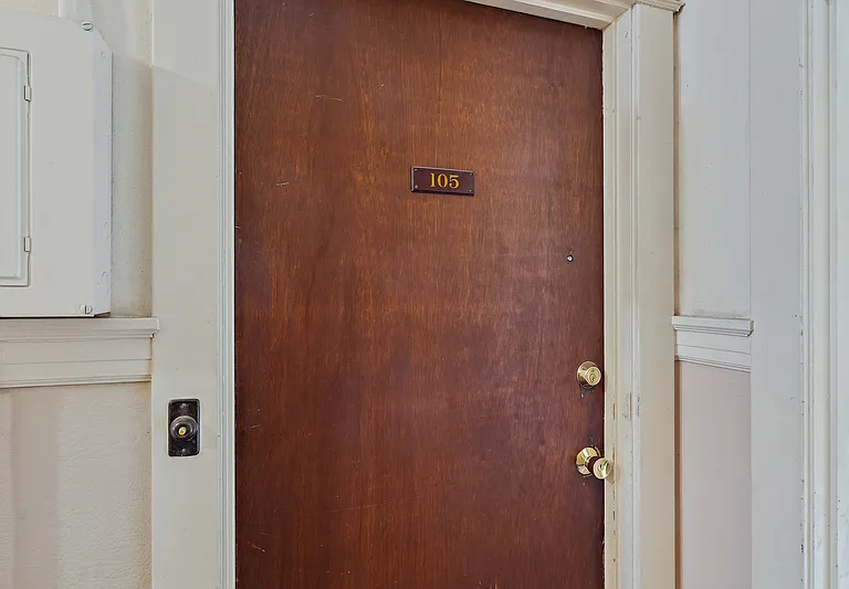 115 Bellevue Ave E #105 — Photo 4