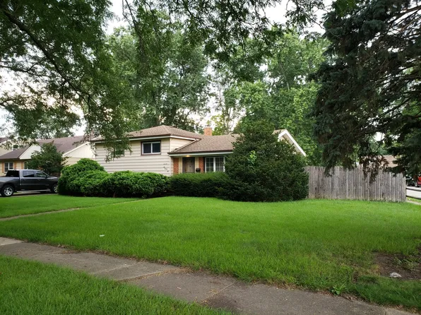 226 N Bierman Ave, Villa Park, IL 60181