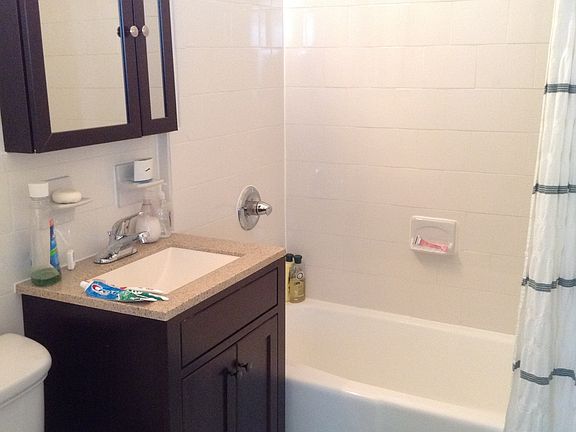 2nd image of 546 Main St APT 346