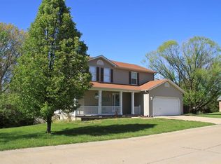 5704 Dogwood Dr, High Ridge, MO 63049