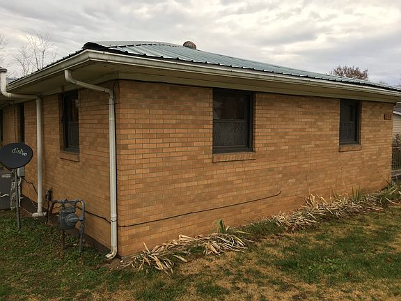 5th image of 320 Virginia Ave