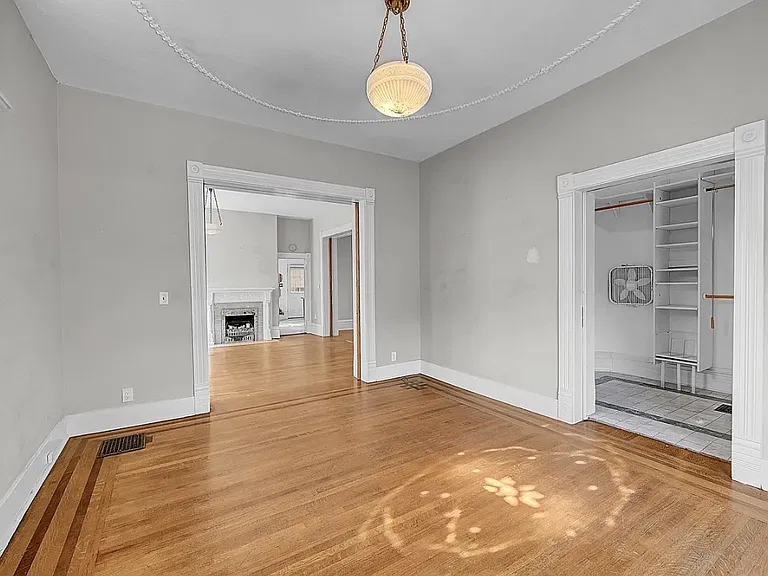 2125 E 13th Ave — Photo 20