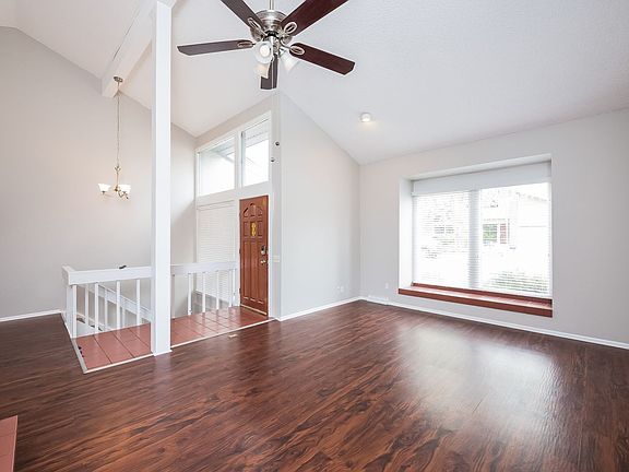 5th image of 2852 S Oakland Ct