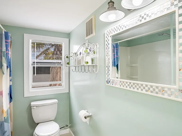 1680 SW 84th Ave — Photo 8