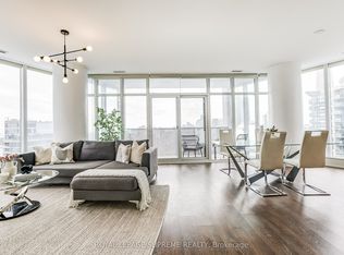10 York St #3010, Toronto, ON