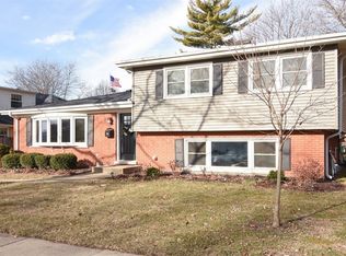 206 N Douglas Ave, Arlington Heights, IL