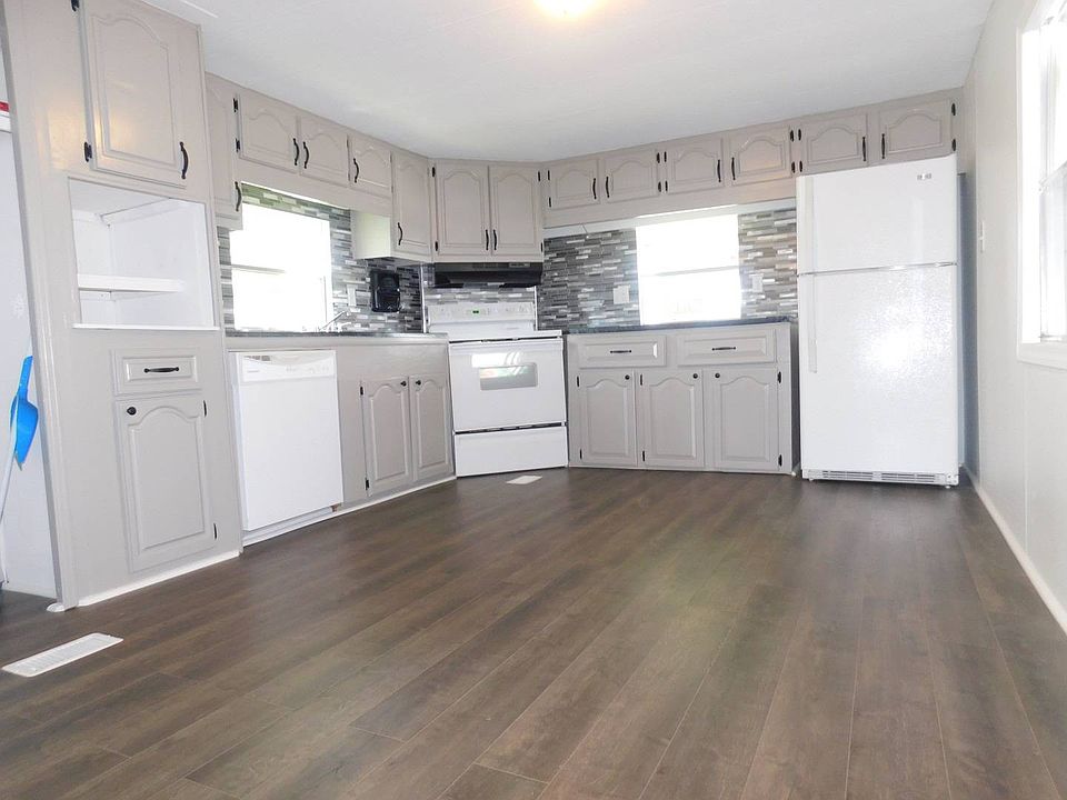 1st image of 323 Bird Ave