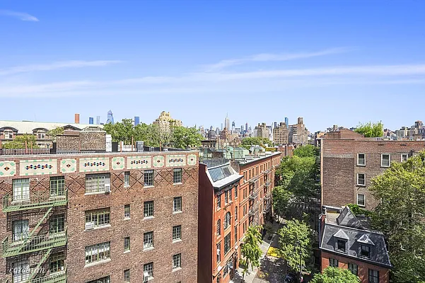 Sold by Corcoran | media 16