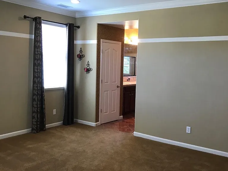 455 Manciano Way — Photo 13