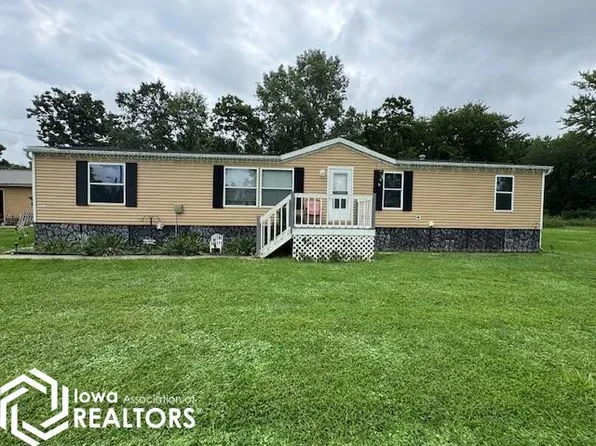 1217 N 14th St, Centerville, IA 52544