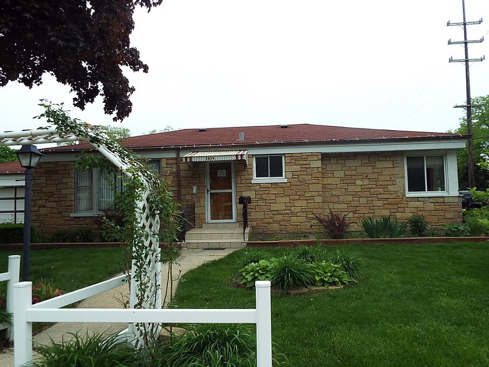 1st image of 2614 Scott St