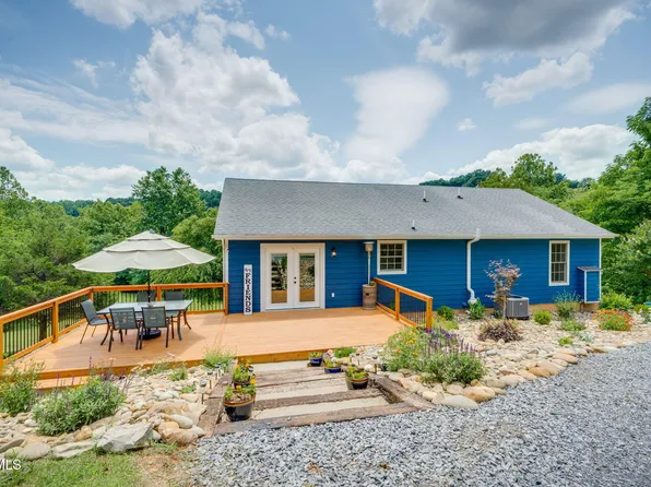 2937 Forest View Rd, Kingsport, TN 37660