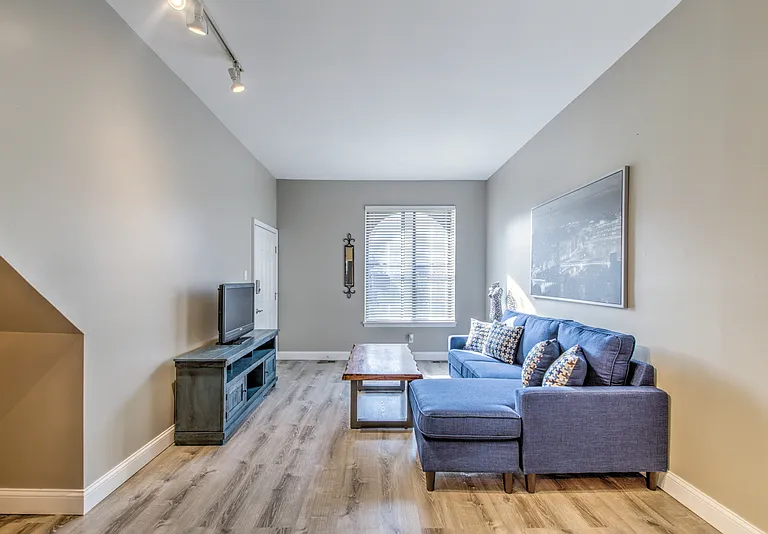 3625 McRee Ave #A — Photo 3