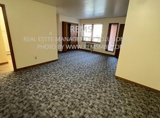 503 7th St #10, Baraboo, WI 53913