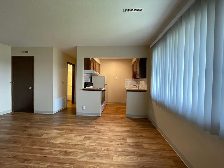 3306 Grand Ave #9 — Photo 6
