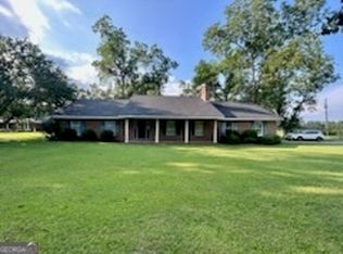 101 Bruce Dr, Statesboro, GA 30458