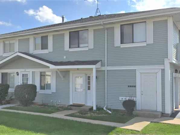 2S750 Winchester Cir S #2, Warrenville, IL 60555