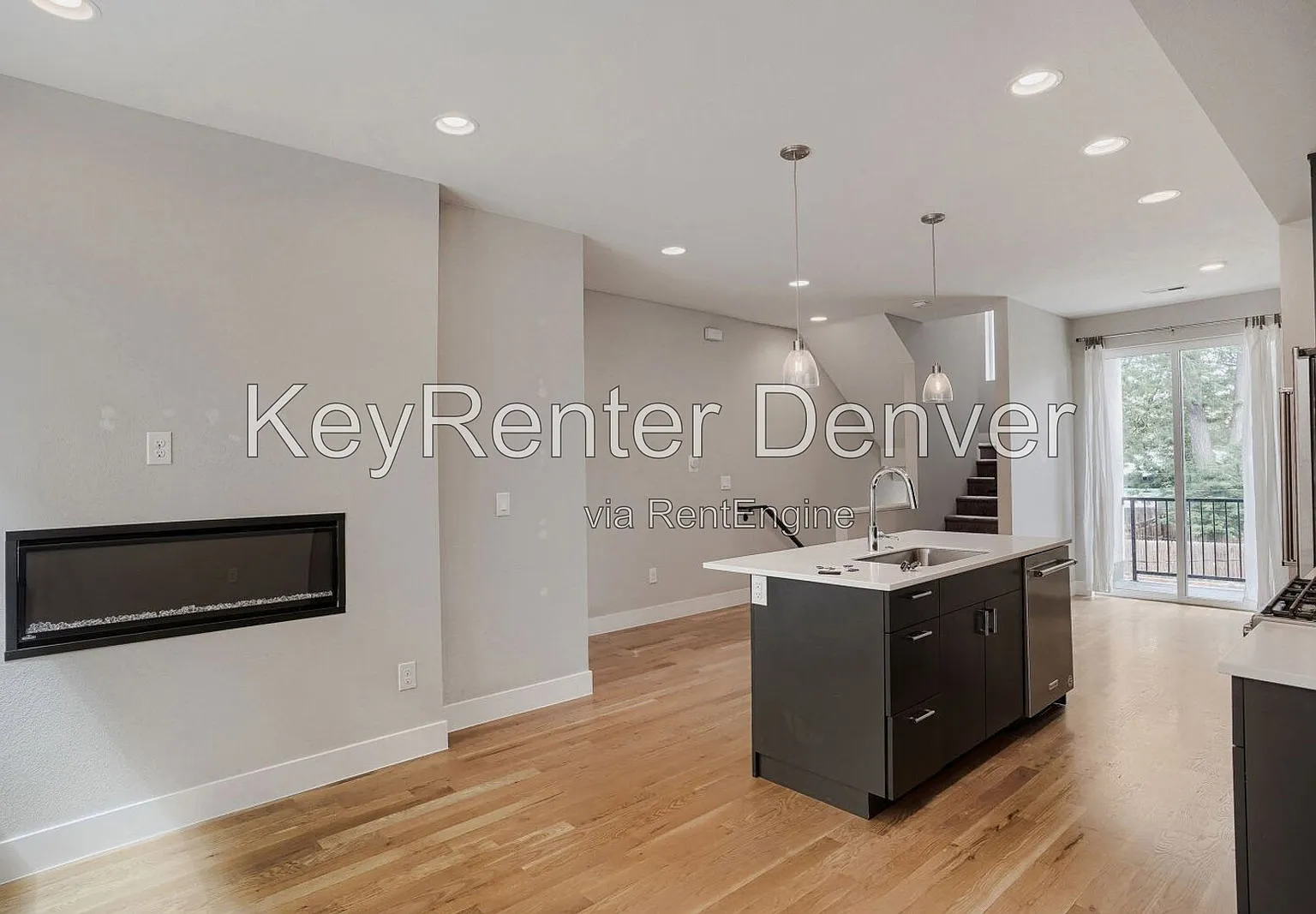 2 bed, 2.5 bath, 1175 sqft, $3,000 — Photo 1