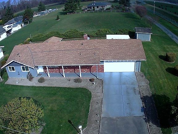 2nd image of 16394 Dike Rd