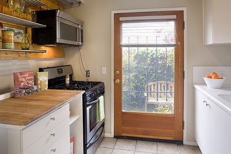5th image of 1435 N Fairfax Ave APT 9