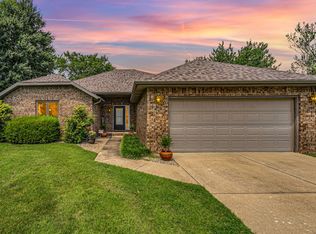 5024 S Pendleton Cv, Springfield, MO 65810