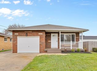 621 Ingalls Rd, Akron, OH 44312