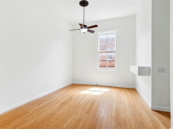 3rd image of 448 Julia St APT 214