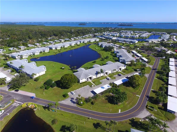 540 Grove Isle Cir APT 204, Vero Beach, FL 32962