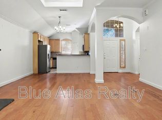 4905 Canberra Ln, Arlington, TX 76017