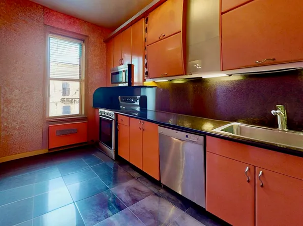 3096 Brighton 6th Street image 2 of 10