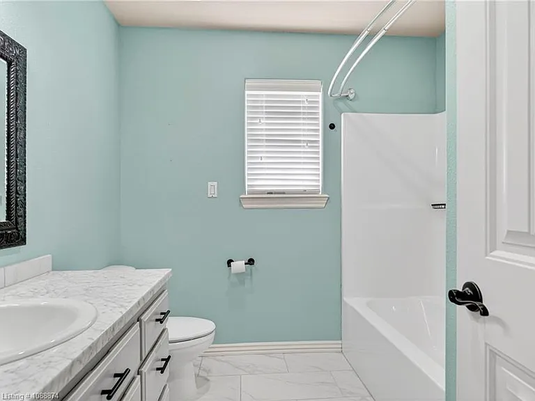 3725 Colfax Way — Photo 39