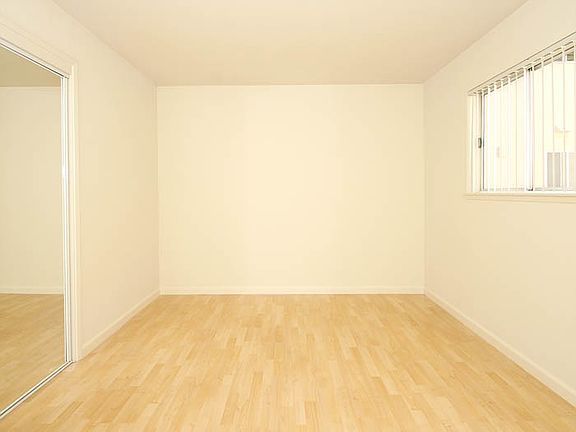 5th image of 562 Kendall Ave APT 13