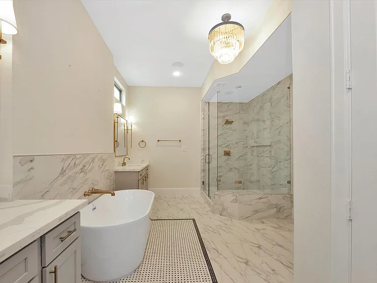 540 W 26th St #A — Photo 31
