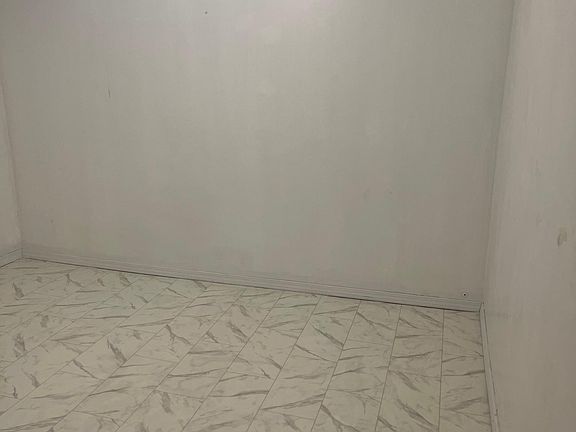 5th image of 5226 W Parker Ave #2