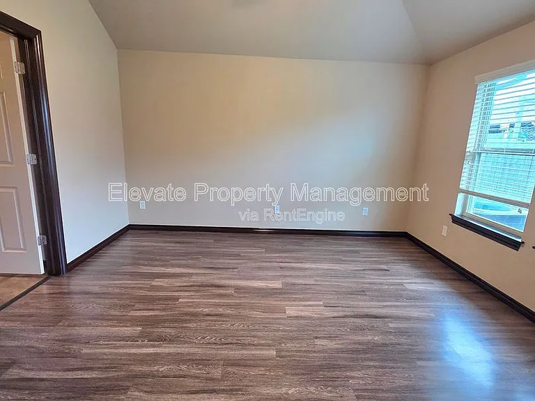 2301 Starwood Way — Photo 9