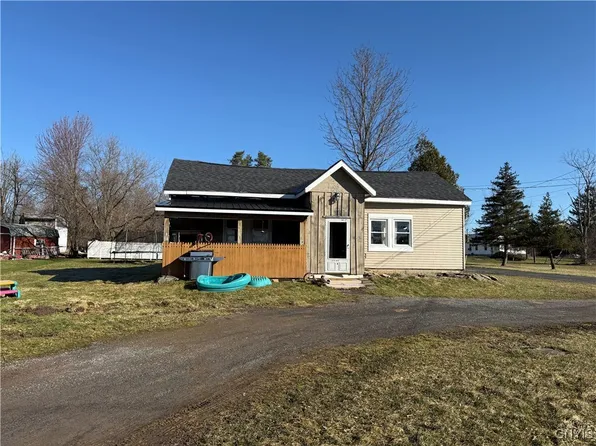 3013 Seneca Tpke, Canastota, NY 13032