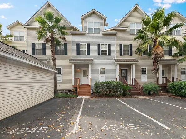 4945 Lake Palmetto Ln, North Charleston, SC 29418